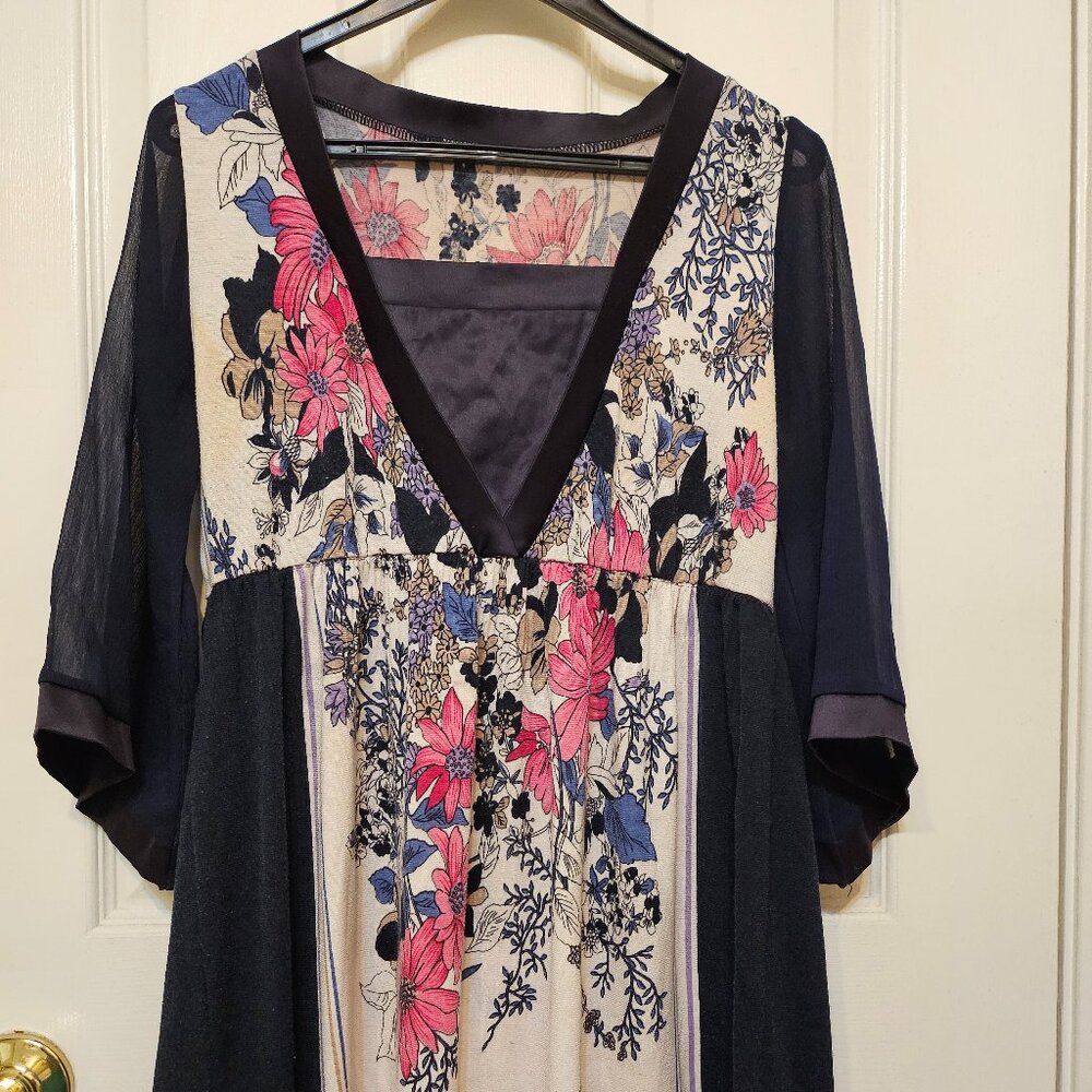 Boho Floral V-Neck Tunic Top Sheer Sleeves Navy Pink Beige Artsy Blouse M
